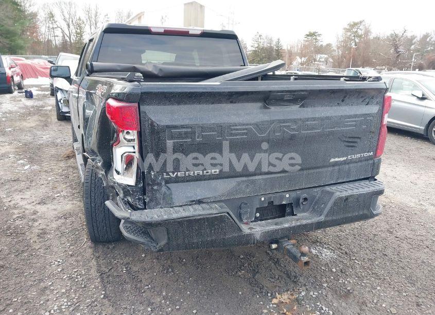Photo 6 of 2021 Chevrolet Silverado 1500 4WD SHORT BED CUSTOM (VIN 1GCPYBEH3MZ171294)