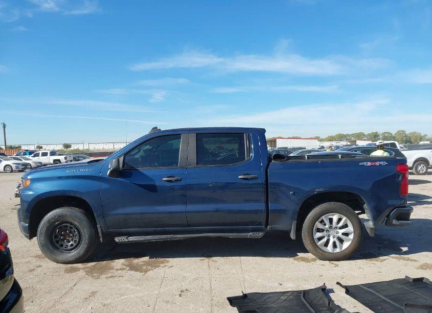 Photo 14 of 2019 Chevrolet Silverado 1500 CUSTOM (VIN 1GCPYBEH7KZ380809)