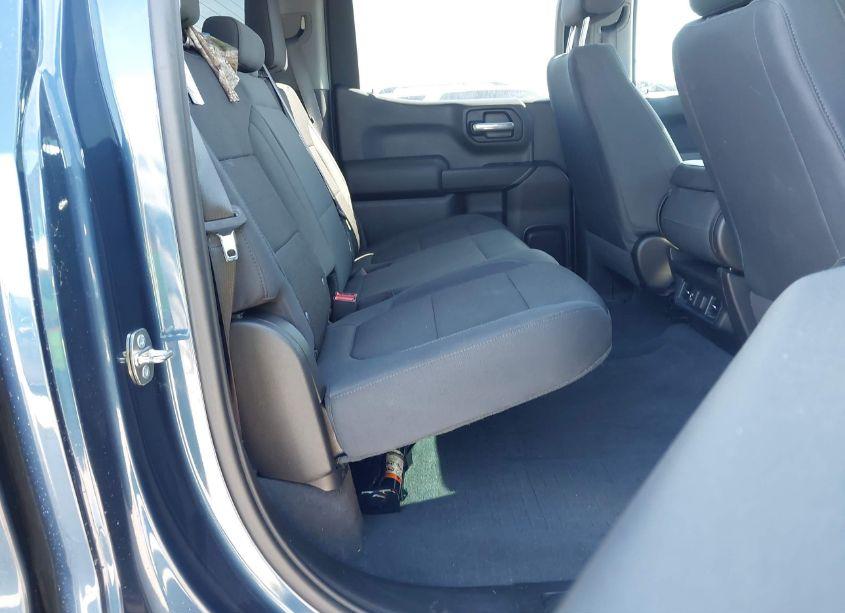 Photo 8 of 2019 Chevrolet Silverado 1500 CUSTOM (VIN 1GCPYBEH7KZ380809)