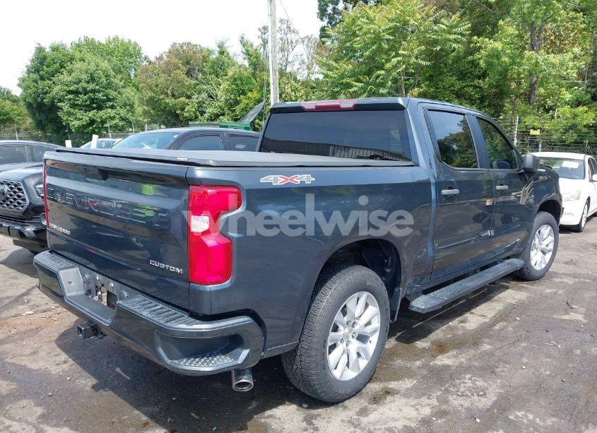 Photo 4 of 2020 Chevrolet Silverado 1500 4WD SHORT BED CUSTOM (VIN 1GCPYBEH8LZ206345)