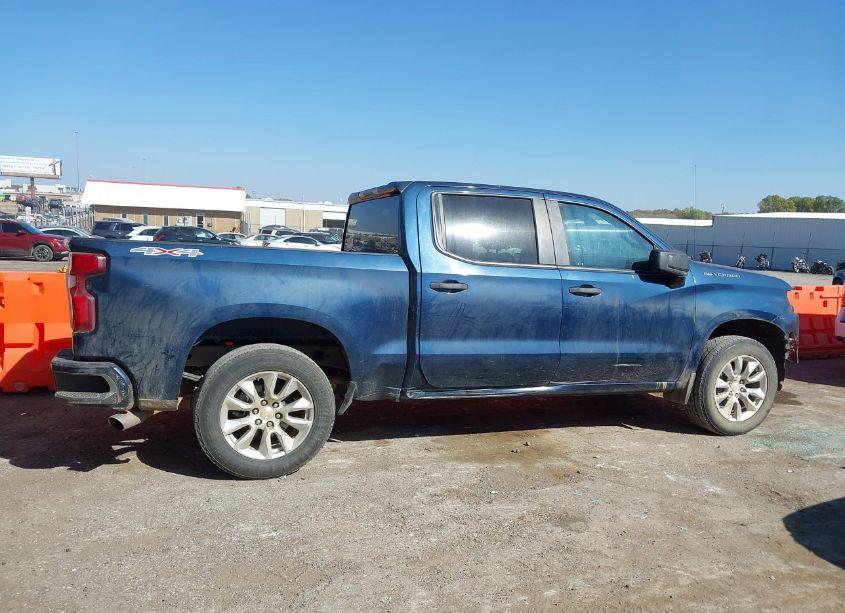 Photo 14 of 2019 Chevrolet Silverado 1500 CUSTOM (VIN 1GCPYBEHXKZ223288)