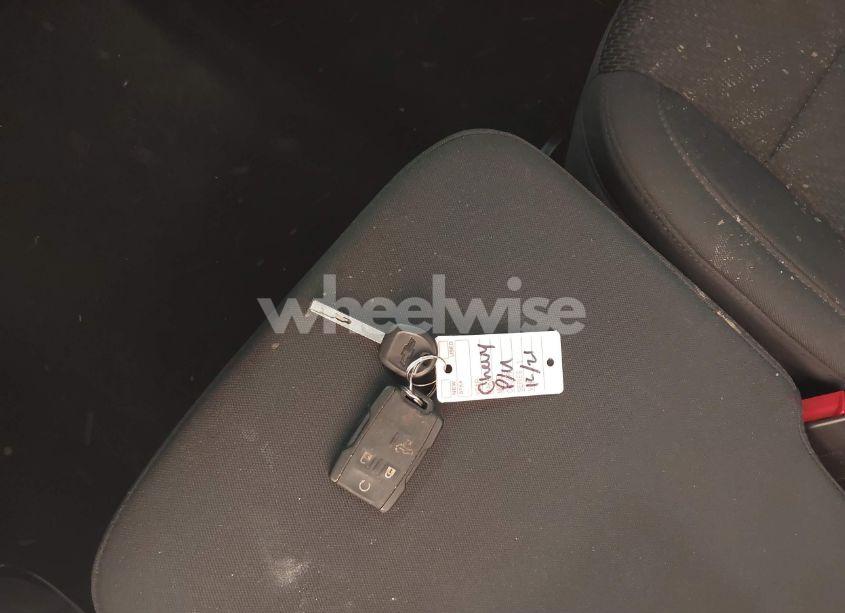 Photo 11 of 2020 Chevrolet Silverado 1500 4WD SHORT BED CUSTOM (VIN 1GCPYBEHXLZ317401)