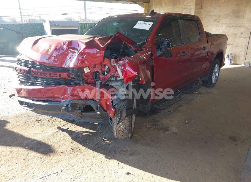 Photo 2 of 2020 Chevrolet Silverado 1500 4WD SHORT BED CUSTOM (VIN 1GCPYBEHXLZ317401)