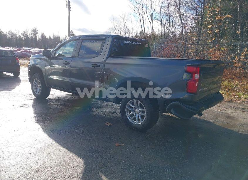 Photo 3 of 2021 Chevrolet Silverado 1500 CUSTOM (VIN 1GCPYBEK0MZ407993)