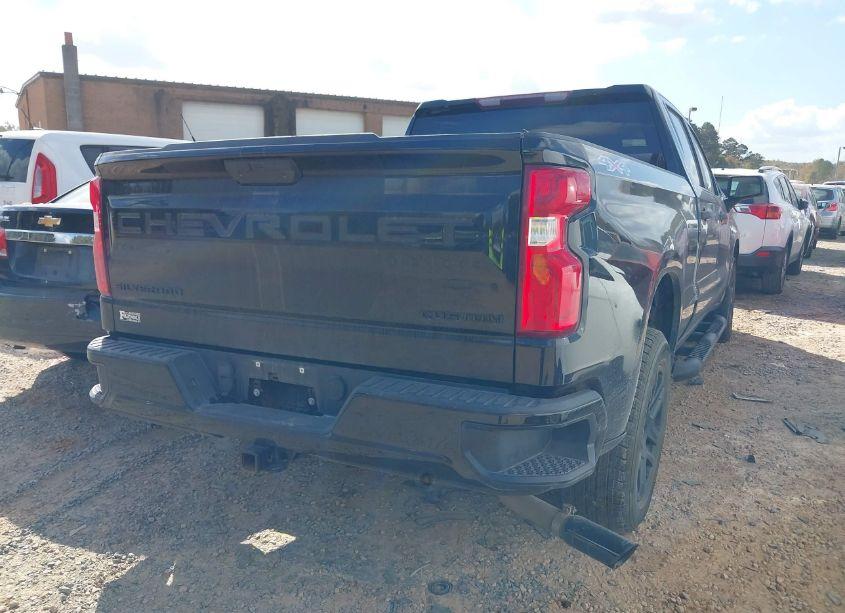 Photo 4 of 2021 Chevrolet Silverado 1500 4WD SHORT BED CUSTOM/4WD STANDARD BED CUSTOM (VIN 1GCPYBEK1MZ257179)
