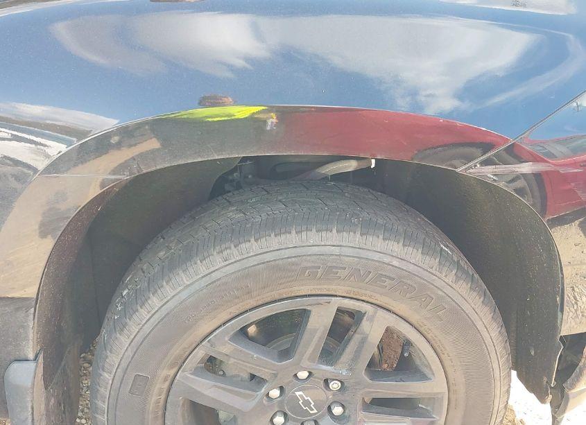 Photo 6 of 2021 Chevrolet Silverado 1500 4WD SHORT BED CUSTOM/4WD STANDARD BED CUSTOM (VIN 1GCPYBEK1MZ257179)