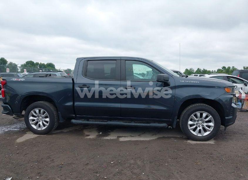 Photo 14 of 2021 Chevrolet Silverado 1500 4WD SHORT BED CUSTOM (VIN 1GCPYBEK1MZ348369)