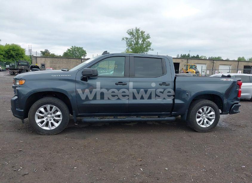 Photo 15 of 2021 Chevrolet Silverado 1500 4WD SHORT BED CUSTOM (VIN 1GCPYBEK1MZ348369)