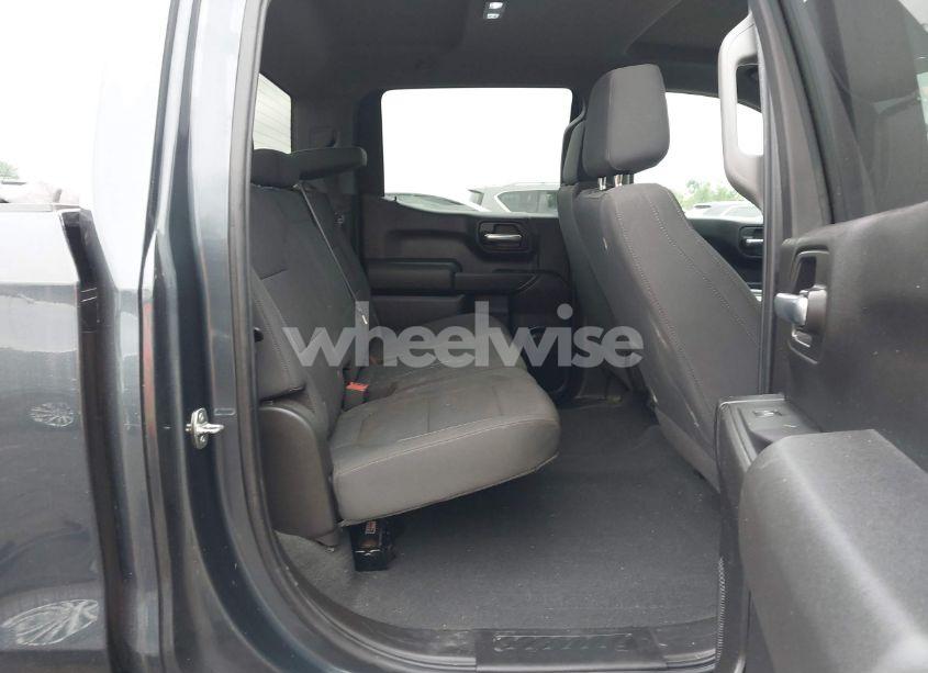 Photo 8 of 2021 Chevrolet Silverado 1500 4WD SHORT BED CUSTOM (VIN 1GCPYBEK1MZ348369)