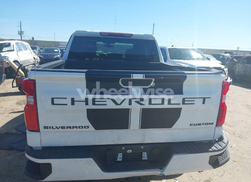 Photo 15 of 2021 Chevrolet Silverado 1500 4WD SHORT BED CUSTOM (VIN 1GCPYBEK4MZ261632)