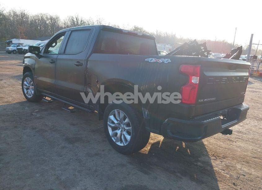 Photo 3 of 2022 Chevrolet Silverado 1500 LTD 4WD SHORT BED CUSTOM (VIN 1GCPYBEK4NZ153285)