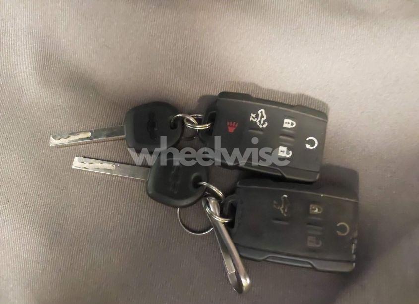 Photo 11 of 2021 Chevrolet Silverado 1500 4WD SHORT BED CUSTOM (VIN 1GCPYBEK5MZ244645)