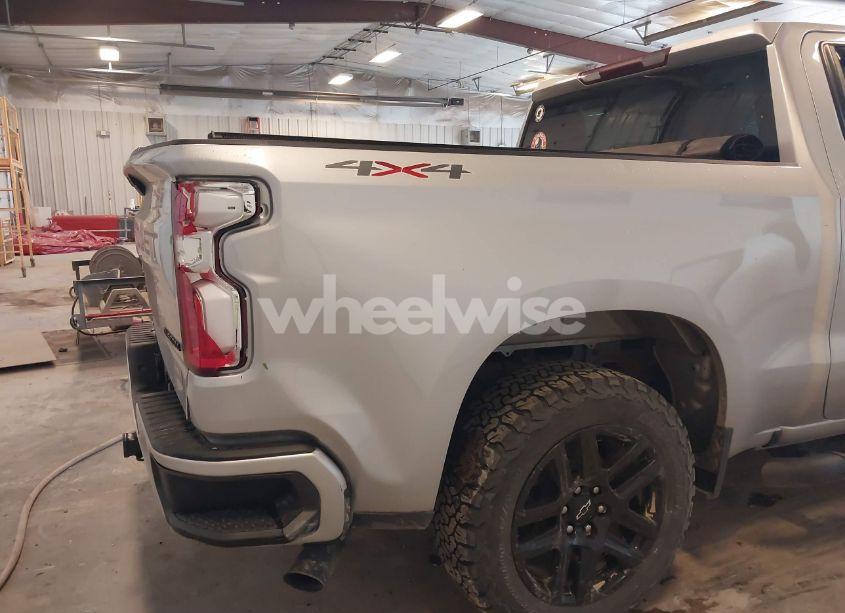 Photo 12 of 2021 Chevrolet Silverado 1500 4WD SHORT BED CUSTOM (VIN 1GCPYBEK5MZ244645)