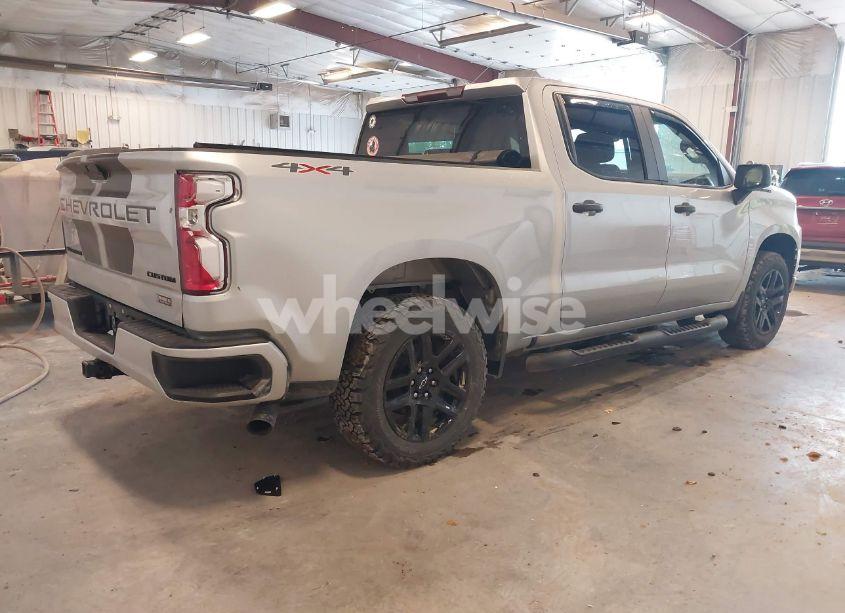 Photo 4 of 2021 Chevrolet Silverado 1500 4WD SHORT BED CUSTOM (VIN 1GCPYBEK5MZ244645)