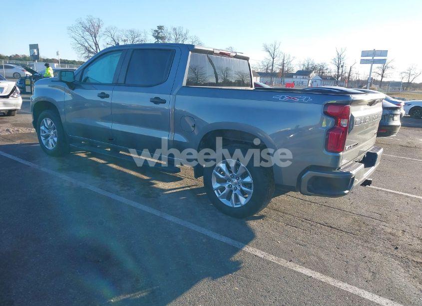 Photo 3 of 2022 Chevrolet Silverado 1500 LTD 4WD SHORT BED CUSTOM (VIN 1GCPYBEK7NZ122192)