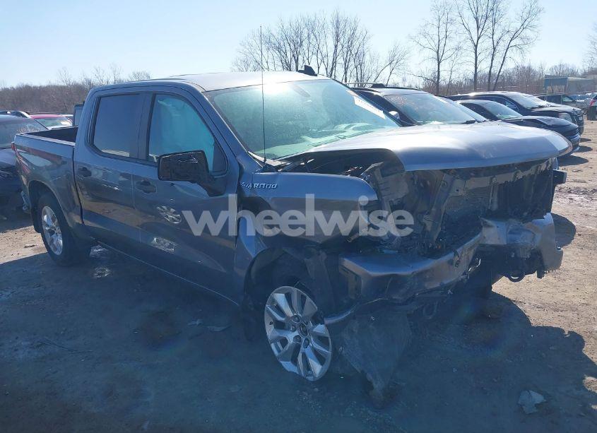 2021 Chevrolet Silverado 1500 4WD SHORT BED CUSTOM (VIN 1GCPYBEK8MZ200350) main photo