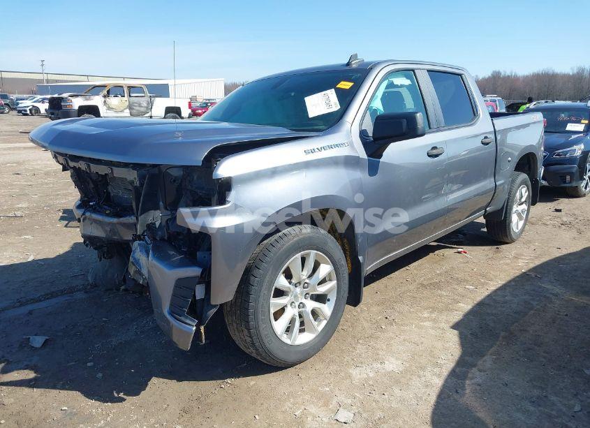 Photo 2 of 2021 Chevrolet Silverado 1500 4WD SHORT BED CUSTOM (VIN 1GCPYBEK8MZ200350)