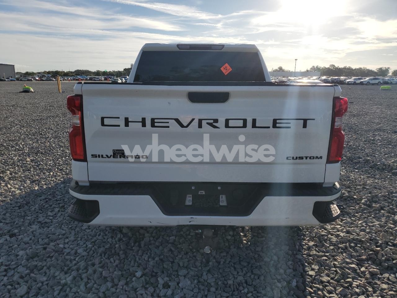 Photo 6 of 2021 CHEVROLET SILVERADO K1500 CUSTOM (VIN 1GCPYBEKXMZ164371)