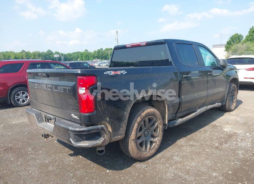 Photo 4 of 2022 Chevrolet Silverado 1500 LTD 4WD SHORT BED CUSTOM (VIN 1GCPYBEKXNZ128097)