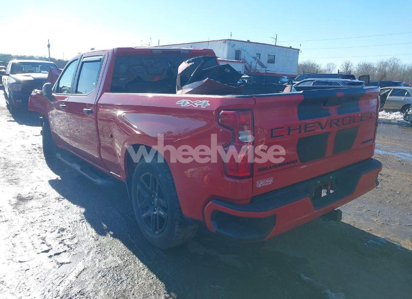 Photo 3 of 2022 Chevrolet Silverado 1500 LTD 4WD STANDARD BED CUSTOM (VIN 1GCPYBEKXNZ150892)
