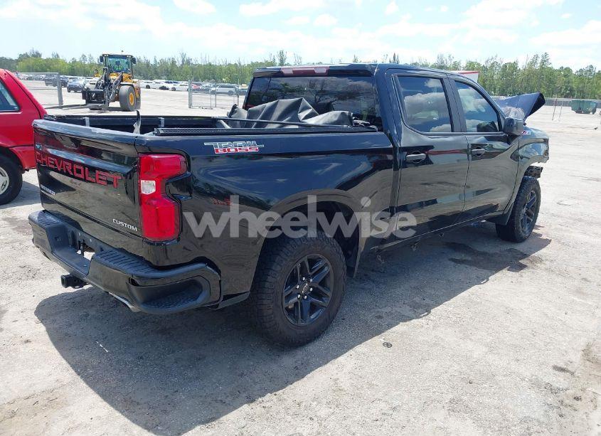 Photo 4 of 2019 Chevrolet Silverado 1500 CUSTOM TRAIL BOSS (VIN 1GCPYCEF0KZ386617)