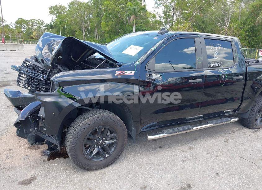 Photo 6 of 2019 Chevrolet Silverado 1500 CUSTOM TRAIL BOSS (VIN 1GCPYCEF0KZ386617)