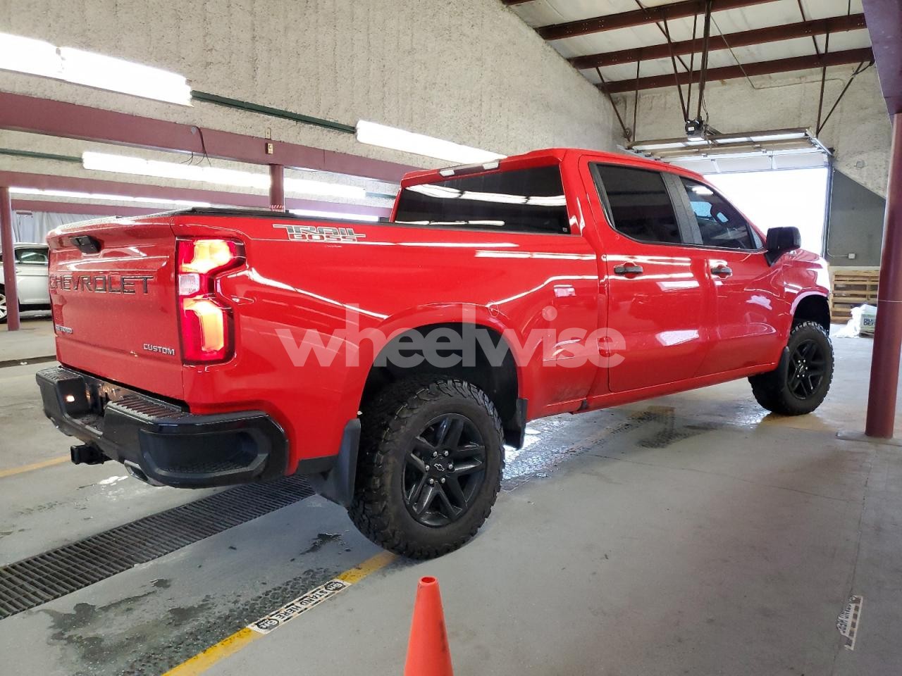 Photo 3 of 2019 CHEVROLET SILVERADO K1500 TRAIL BOSS CUSTOM (VIN 1GCPYCEF0KZ412472)