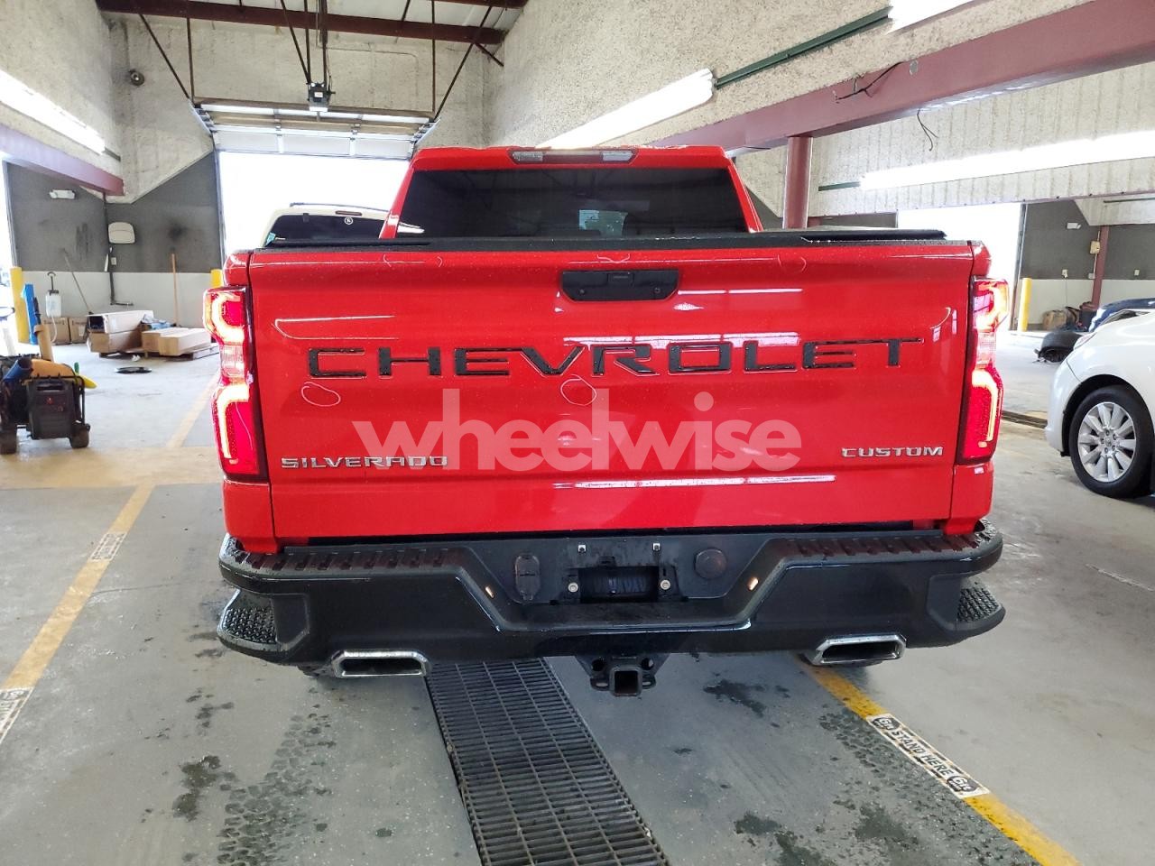 Photo 6 of 2019 CHEVROLET SILVERADO K1500 TRAIL BOSS CUSTOM (VIN 1GCPYCEF0KZ412472)