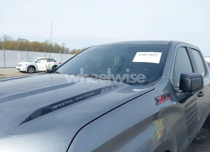 Photo 6 of 2020 Chevrolet Silverado 1500 4WD SHORT BED CUSTOM TRAIL BOSS/4WD STANDARD BED CUSTOM TRAIL BOSS (VIN 1GCPYCEF0LZ258847)