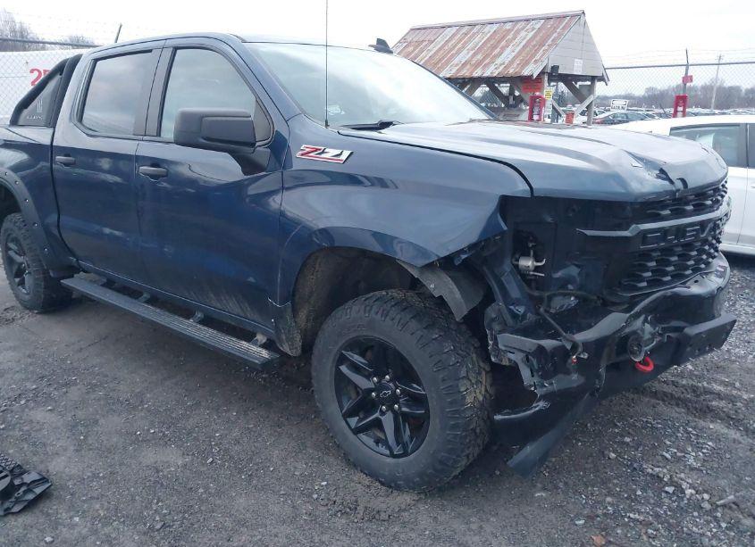 2020 Chevrolet Silverado 1500 4WD SHORT BED CUSTOM TRAIL BOSS (VIN 1GCPYCEF0LZ379930) main photo