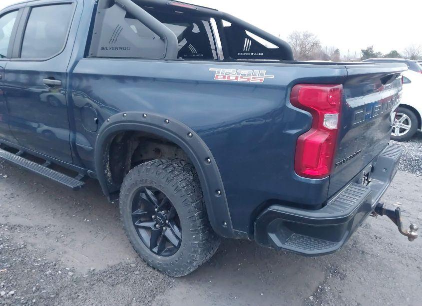 Photo 3 of 2020 Chevrolet Silverado 1500 4WD SHORT BED CUSTOM TRAIL BOSS (VIN 1GCPYCEF0LZ379930)