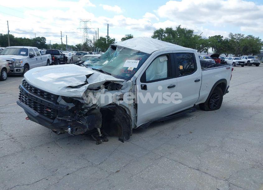Photo 2 of 2020 Chevrolet Silverado 1500 4WD SHORT BED CUSTOM TRAIL BOSS/4WD STANDARD BED CUSTOM TRAIL BOSS (VIN 1GCPYCEF1LZ300670)