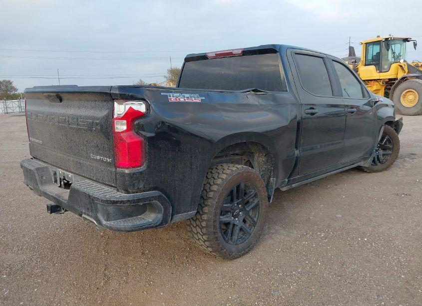 Photo 4 of 2021 Chevrolet Silverado 1500 4WD SHORT BED CUSTOM TRAIL BOSS (VIN 1GCPYCEF2MZ391353)
