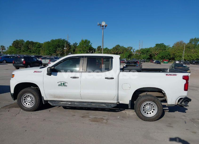 Photo 14 of 2019 Chevrolet Silverado 1500 CUSTOM TRAIL BOSS (VIN 1GCPYCEF3KZ428391)