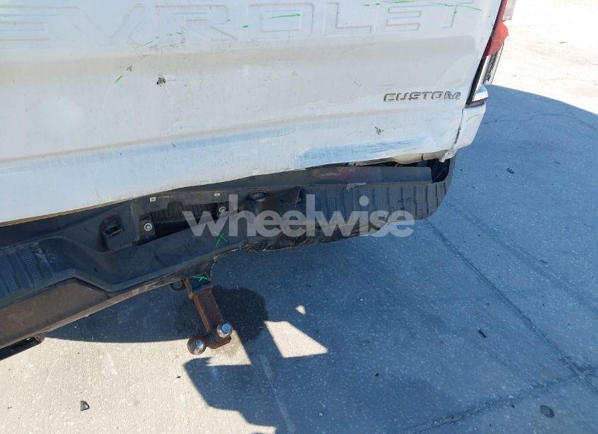 Photo 6 of 2019 Chevrolet Silverado 1500 CUSTOM TRAIL BOSS (VIN 1GCPYCEF3KZ428391)