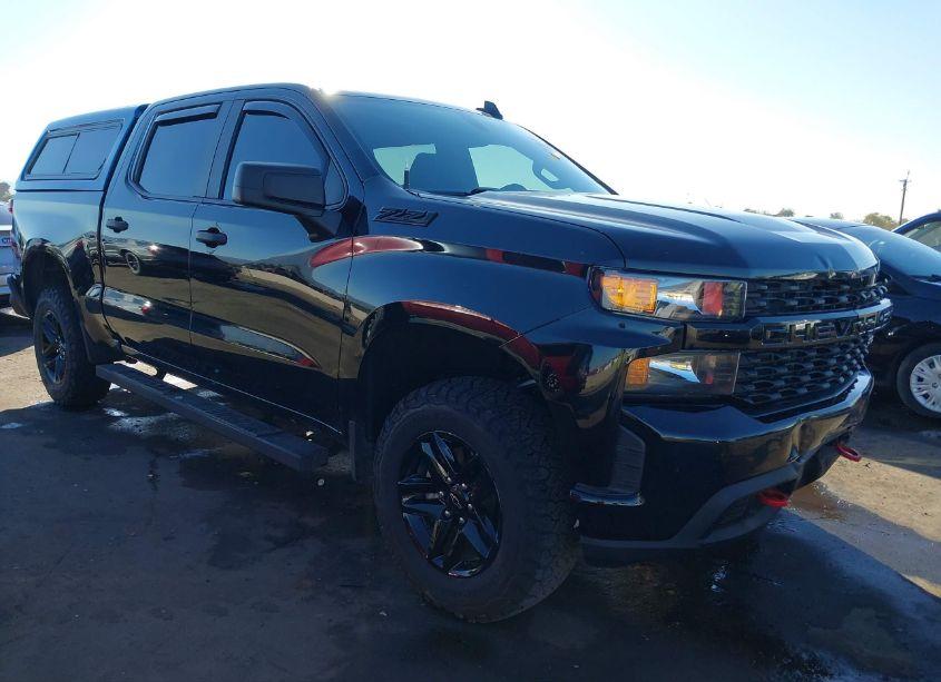 2021 Chevrolet Silverado 1500 4WD SHORT BED CUSTOM TRAIL BOSS (VIN 1GCPYCEF3MZ450149) main photo