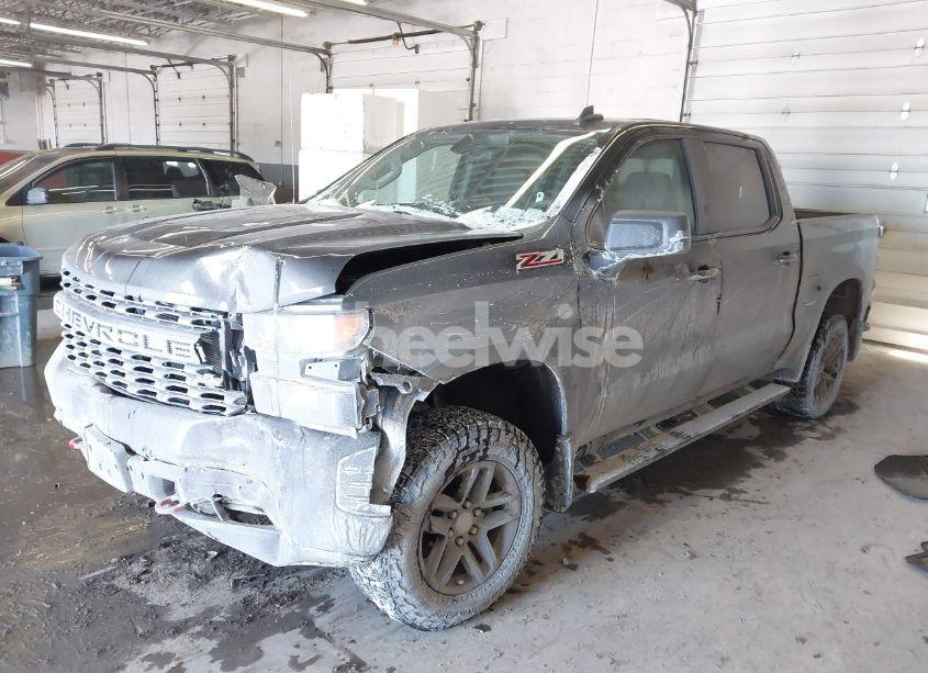 Photo 2 of 2021 Chevrolet Silverado 1500 4WD SHORT BED CUSTOM TRAIL BOSS (VIN 1GCPYCEF4MZ192756)