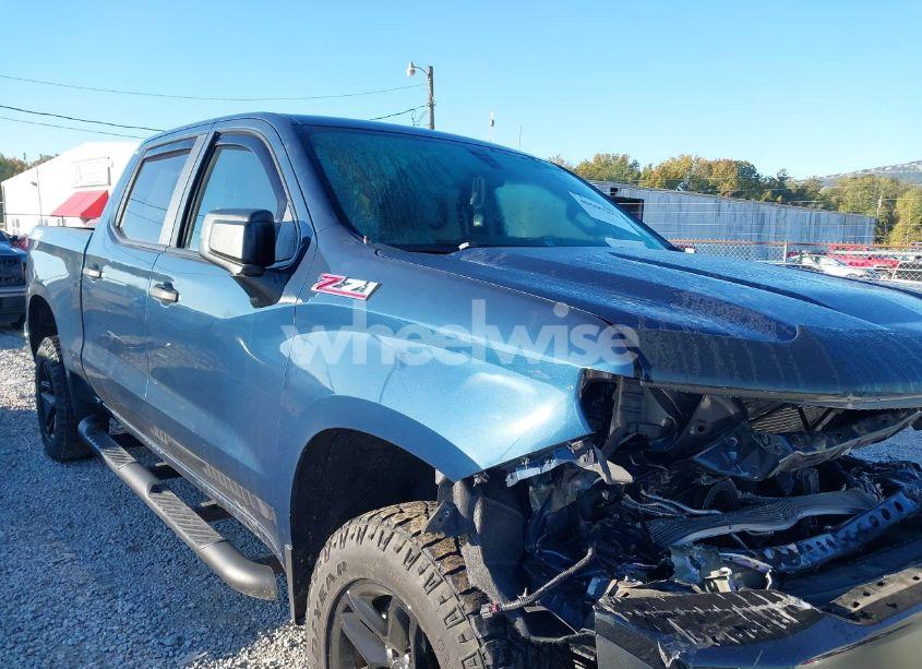 2020 Chevrolet Silverado 1500 4WD SHORT BED CUSTOM TRAIL BOSS (VIN 1GCPYCEF7LZ113403) main photo