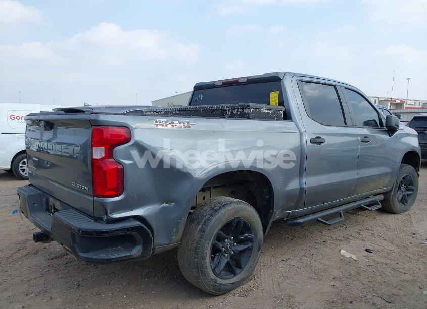 Photo 4 of 2019 Chevrolet Silverado 1500 CUSTOM TRAIL BOSS (VIN 1GCPYCEF9KZ266055)