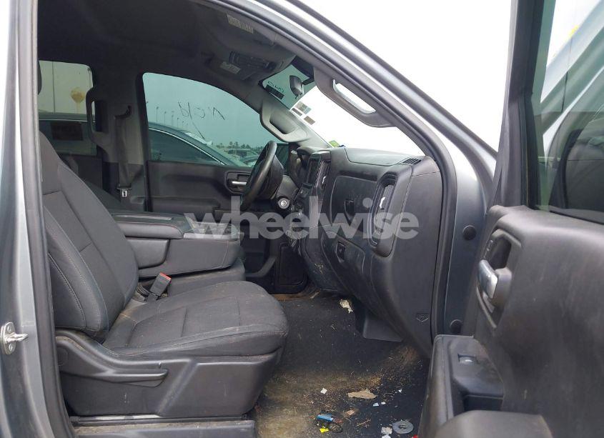 Photo 5 of 2019 Chevrolet Silverado 1500 CUSTOM TRAIL BOSS (VIN 1GCPYCEF9KZ266055)