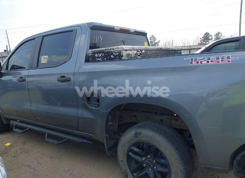 Photo 6 of 2019 Chevrolet Silverado 1500 CUSTOM TRAIL BOSS (VIN 1GCPYCEF9KZ266055)