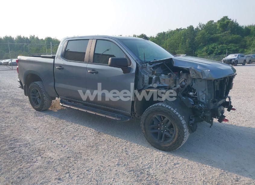 2019 Chevrolet Silverado 1500 CUSTOM TRAIL BOSS (VIN 1GCPYCEFXKZ376063) main photo