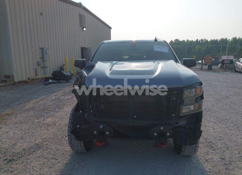 Photo 13 of 2019 Chevrolet Silverado 1500 CUSTOM TRAIL BOSS (VIN 1GCPYCEFXKZ376063)