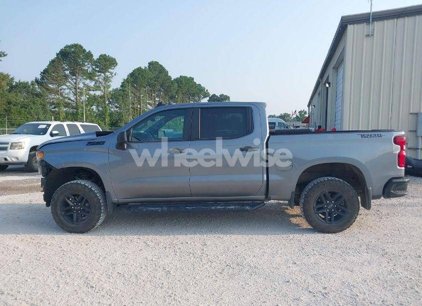 Photo 15 of 2019 Chevrolet Silverado 1500 CUSTOM TRAIL BOSS (VIN 1GCPYCEFXKZ376063)