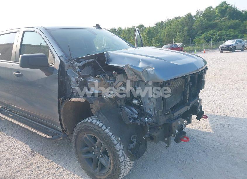 Photo 6 of 2019 Chevrolet Silverado 1500 CUSTOM TRAIL BOSS (VIN 1GCPYCEFXKZ376063)