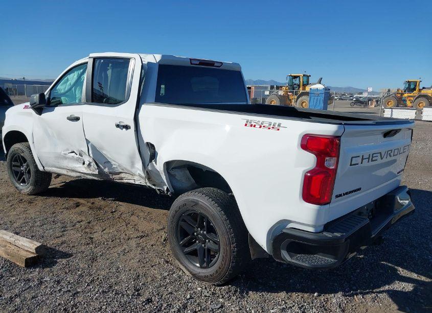 Photo 3 of 2022 Chevrolet Silverado 1500 LTD 4WD SHORT BED CUSTOM TRAIL BOSS (VIN 1GCPYCEK3NZ232615)