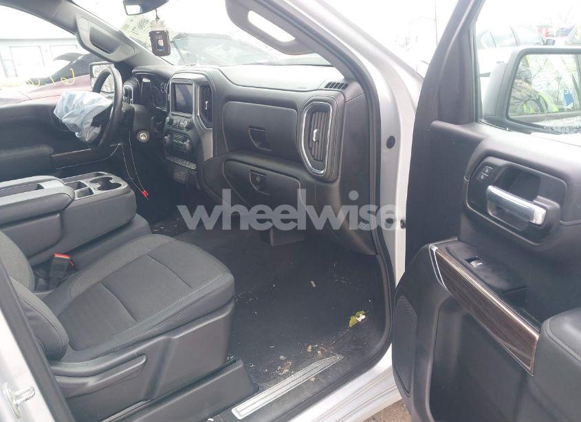 Photo 5 of 2019 Chevrolet Silverado 1500 LT (VIN 1GCPYDEK1KZ354147)