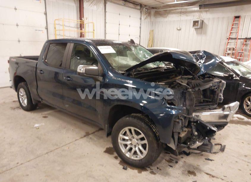 2020 Chevrolet Silverado 1500 4WD SHORT BED LT (VIN 1GCPYDEK5LZ188944) main photo