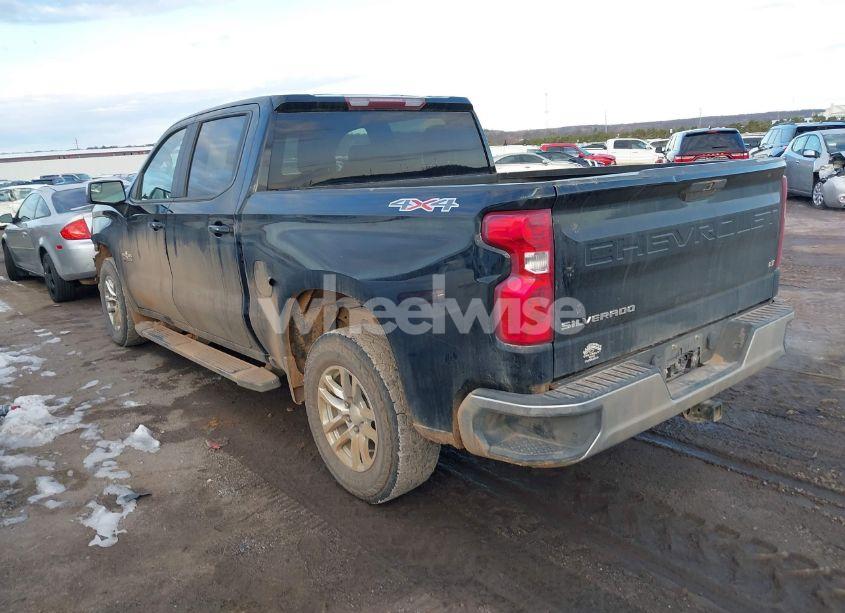 Photo 3 of 2019 Chevrolet Silverado 1500 LT (VIN 1GCPYDEK9KZ387882)