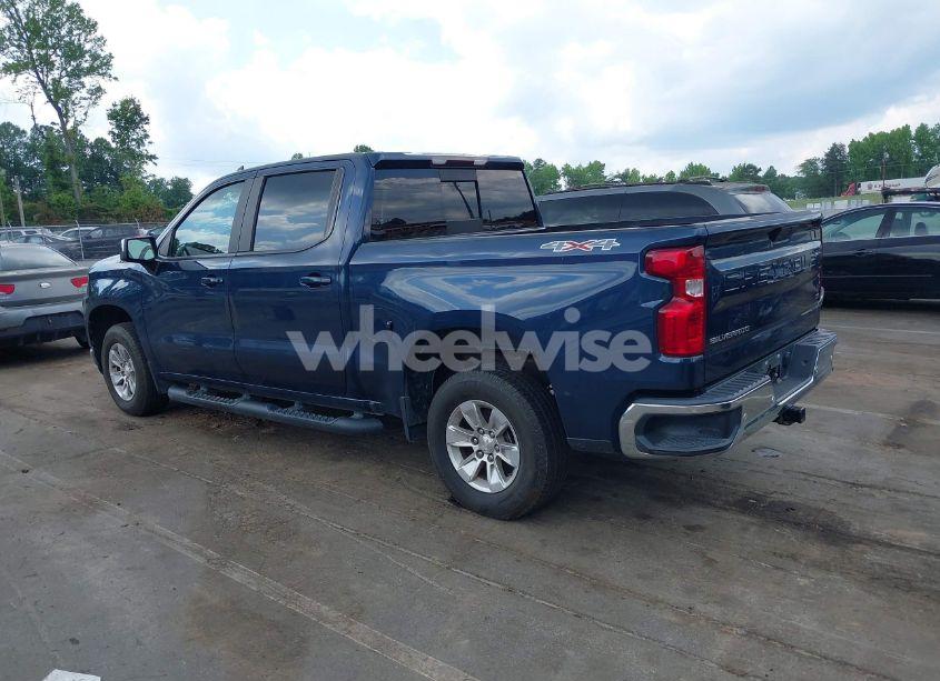 Photo 3 of 2020 Chevrolet Silverado 1500 4WD SHORT BED LT (VIN 1GCPYDEK9LZ285385)